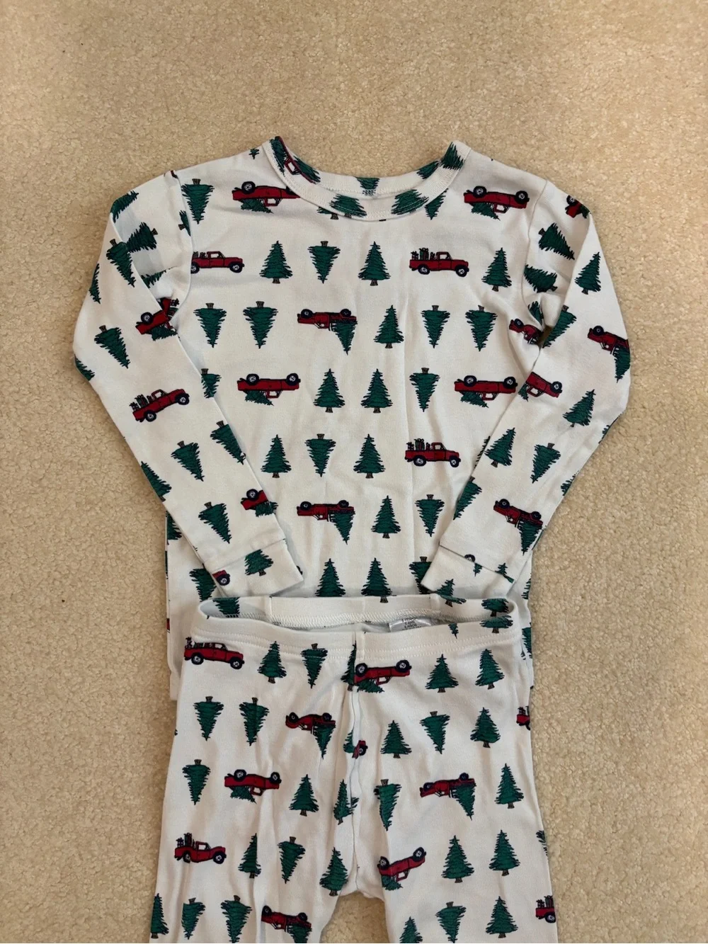 Gap Kids White Holiday Tree & Red Truck Pajama Set Size 5